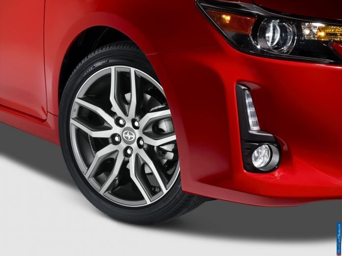 2014 Scion TC - фотография 6 из 22