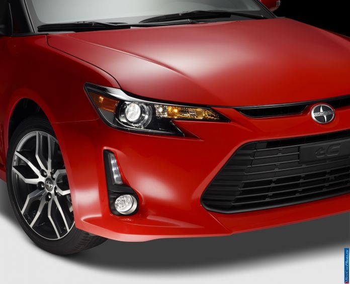 2014 Scion TC - фотография 7 из 22