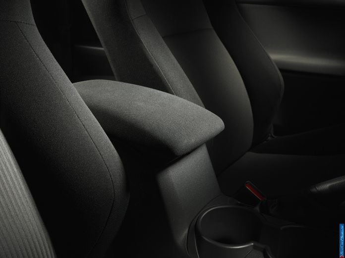 2014 Scion TC - фотография 19 из 22