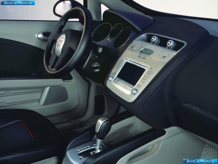 2003 Seat Altea Concept - фотография 32 из 41