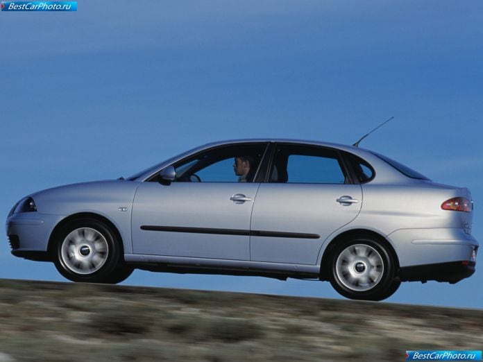 2004 Seat Cordoba - фотография 18 из 53