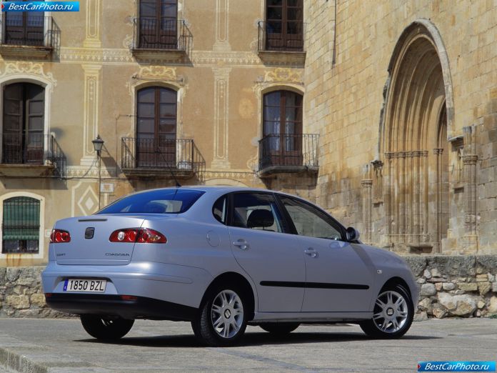 2004 Seat Cordoba - фотография 21 из 53