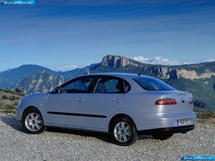 2004 Seat Cordoba - фотография 23 из 53