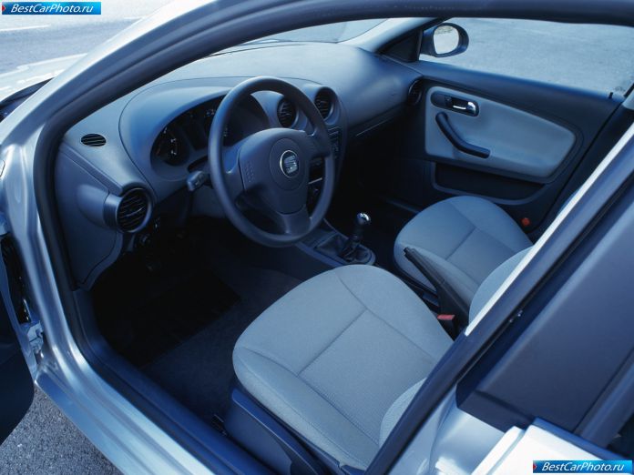 2004 Seat Cordoba - фотография 38 из 53