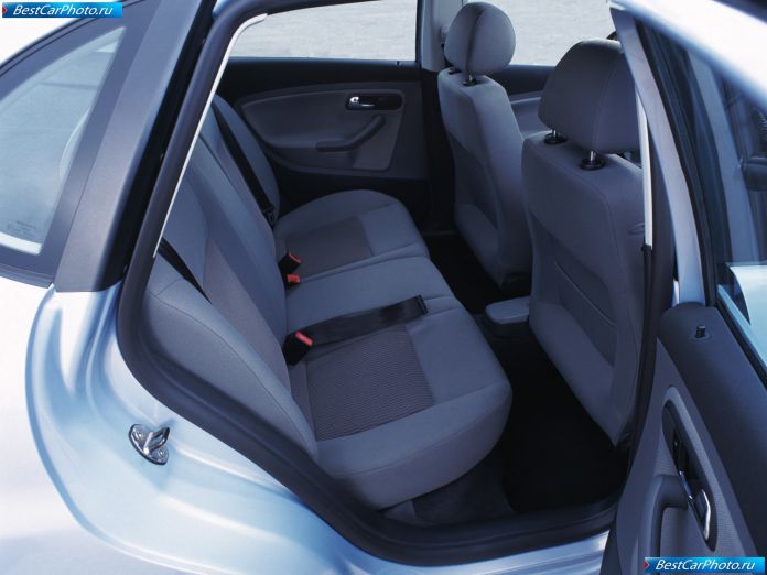 2004 Seat Cordoba - фотография 42 из 53