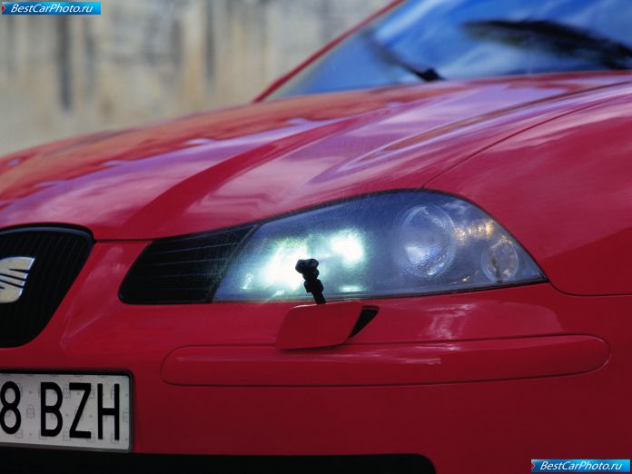 2004 Seat Cordoba - фотография 44 из 53