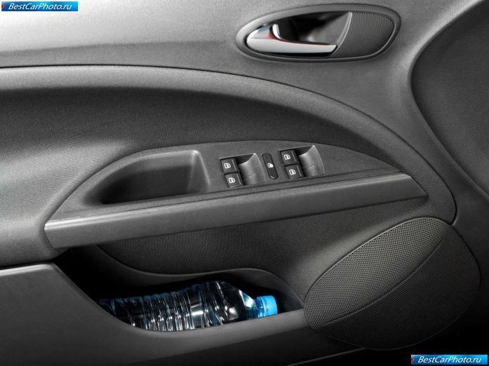 2005 Seat Altea - фотография 103 из 116