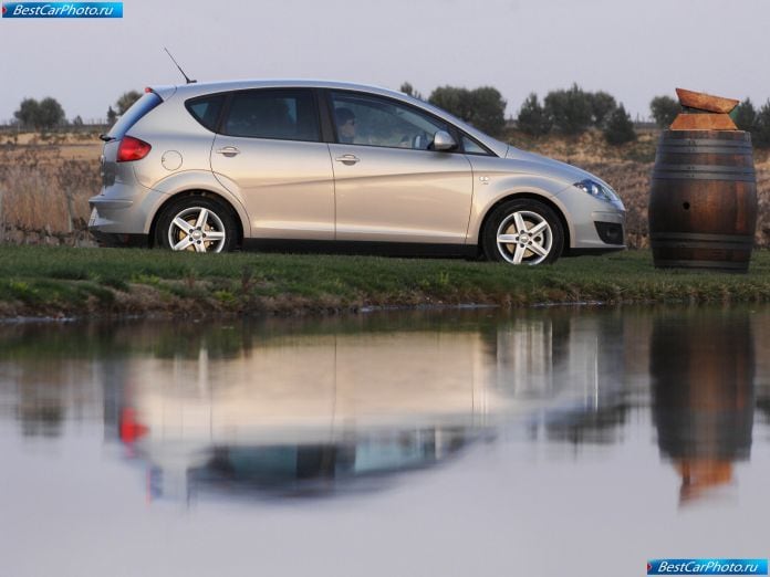 2009 Seat Altea - фотография 32 из 75