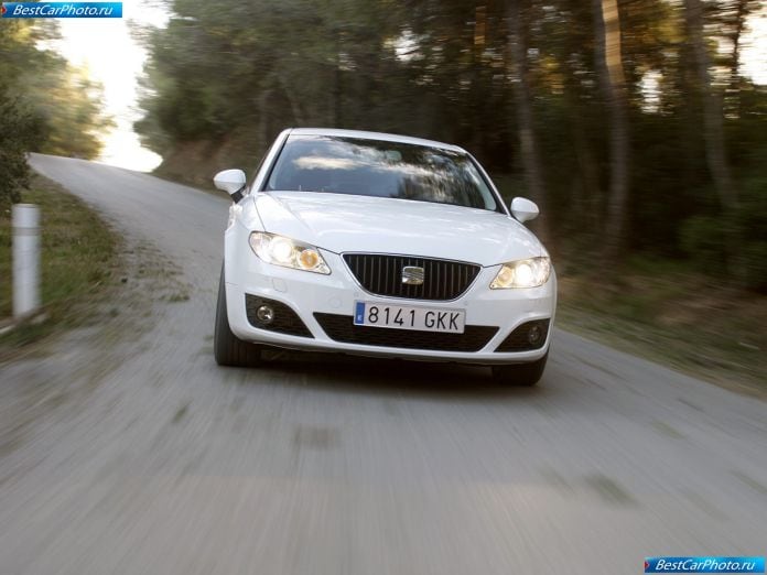 2009 Seat Exeo - фотография 72 из 206
