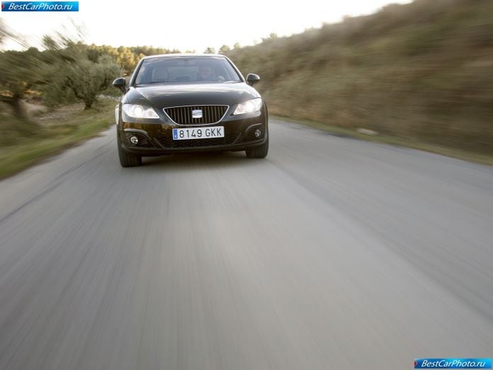 2009 Seat Exeo - фотография 75 из 206