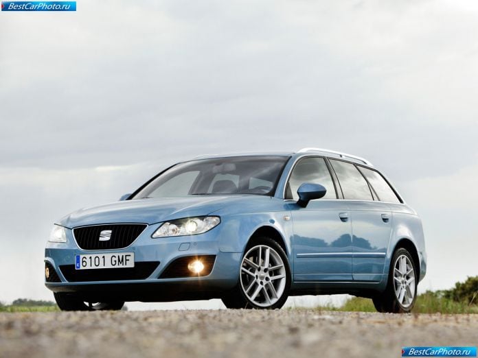 2010 Seat Exeo St - фотография 2 из 199