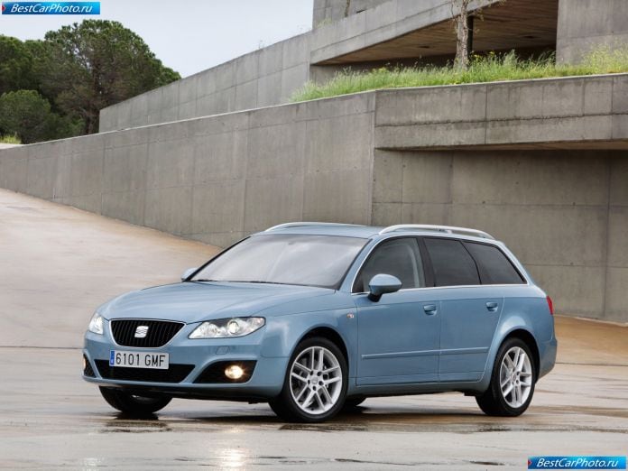 2010 Seat Exeo St - фотография 23 из 199