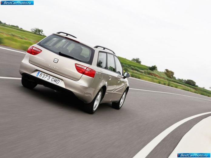 2010 Seat Exeo St - фотография 128 из 199