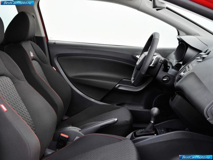 2010 Seat Ibiza Fr - фотография 34 из 43