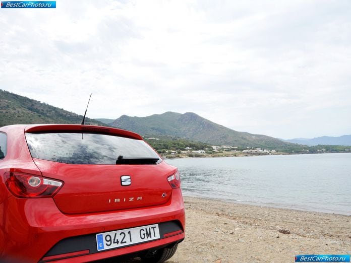 2010 Seat Ibiza Fr - фотография 38 из 43
