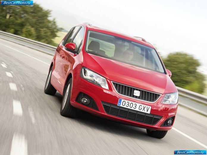 2011 Seat Alhambra - фотография 5 из 113