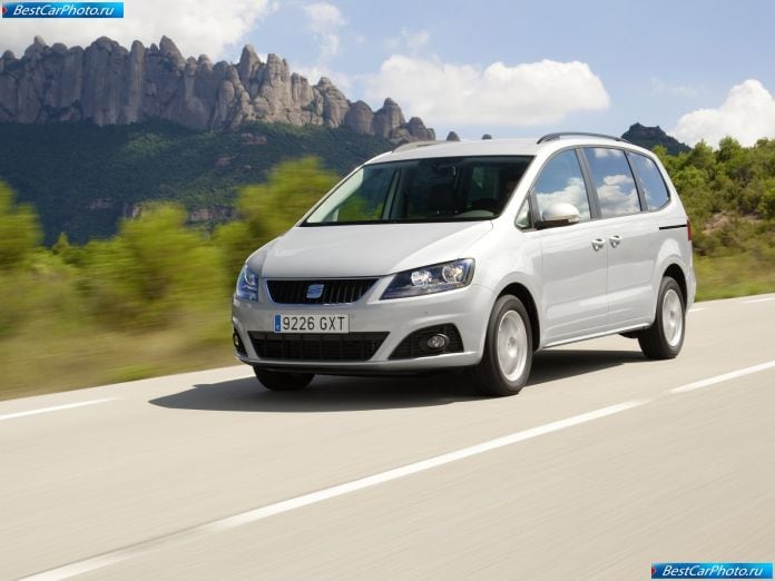 2011 Seat Alhambra - фотография 8 из 113