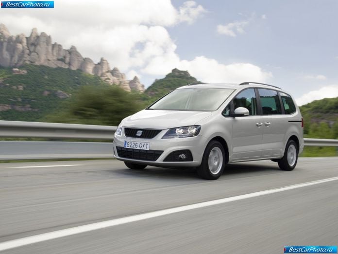 2011 Seat Alhambra - фотография 9 из 113