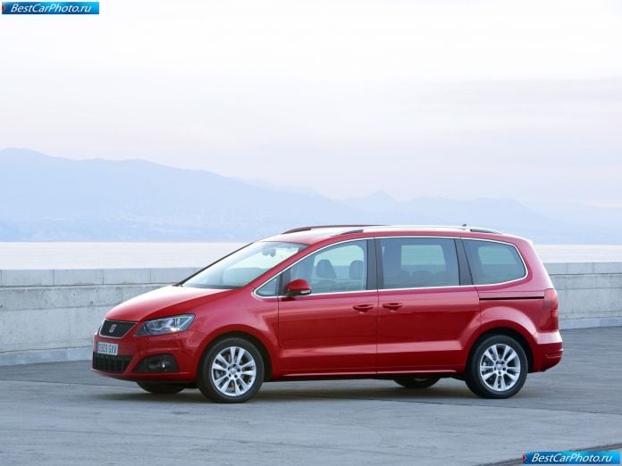 2011 Seat Alhambra - фотография 16 из 113