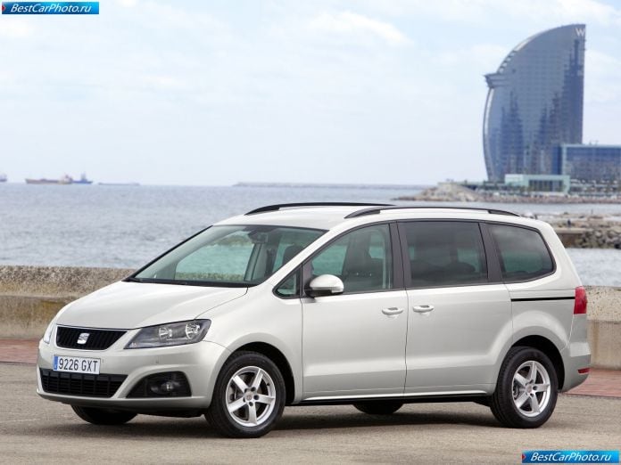 2011 Seat Alhambra - фотография 17 из 113