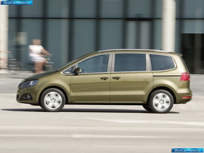 2011 Seat Alhambra - фотография 39 из 113