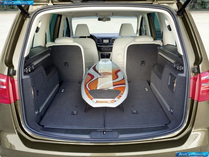 2011 Seat Alhambra - фотография 94 из 113