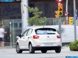 seat_2011-ibiza_ecomotive_1600x1200_011.jpg