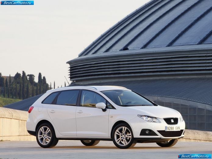 2011 Seat Ibiza St - фотография 17 из 98