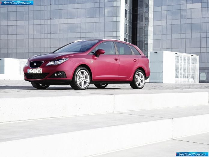 2011 Seat Ibiza St - фотография 21 из 98