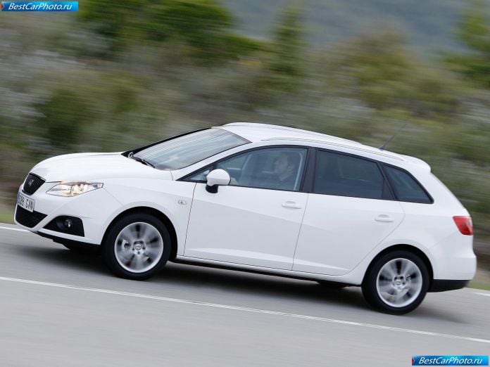 2011 Seat Ibiza St - фотография 28 из 98