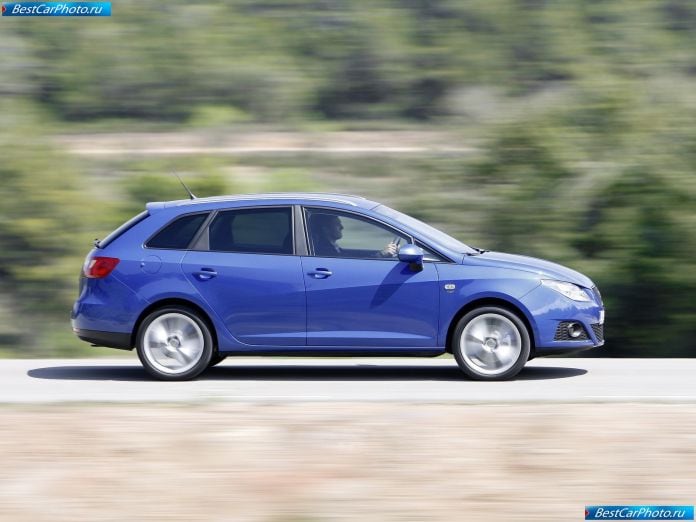2011 Seat Ibiza St - фотография 34 из 98