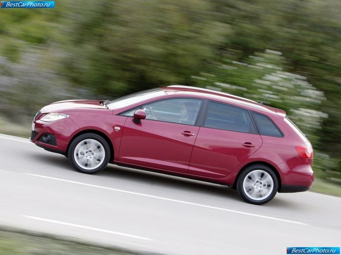 2011 Seat Ibiza St - фотография 38 из 98