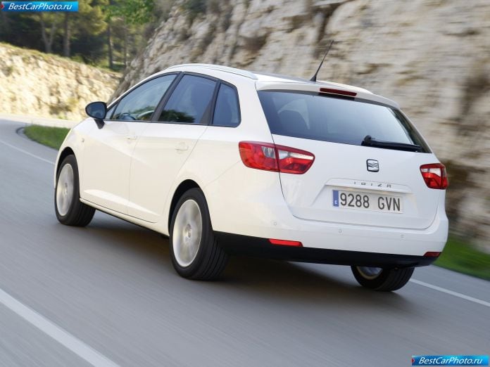 2011 Seat Ibiza St - фотография 46 из 98