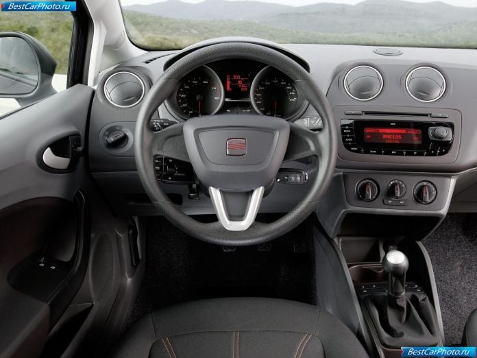 2011 Seat Ibiza St - фотография 81 из 98