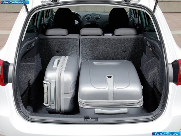 2011 Seat Ibiza St - фотография 89 из 98