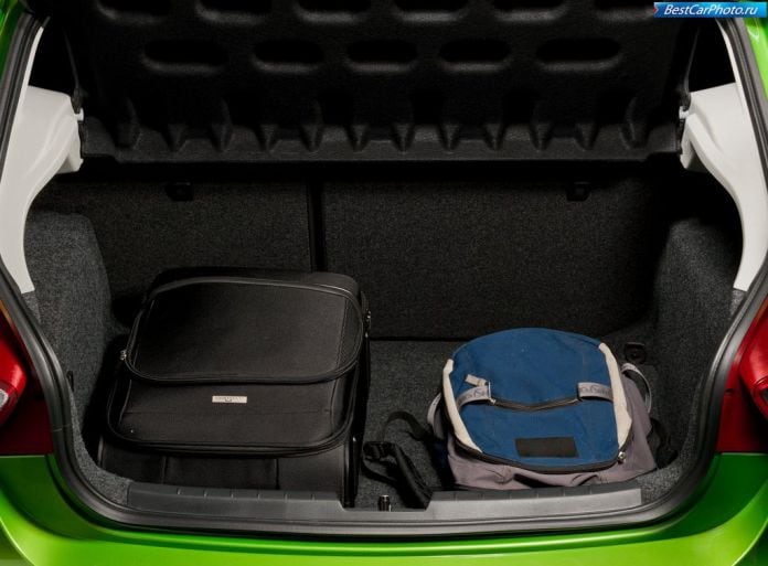 2013 Seat Ibiza - фотография 35 из 44