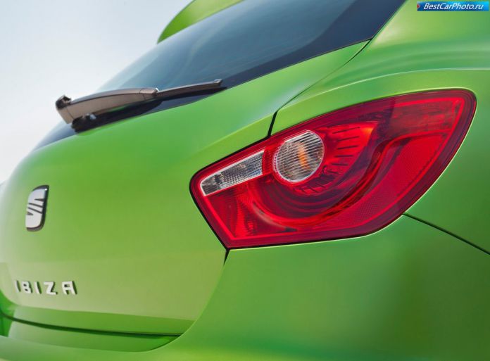 2013 Seat Ibiza - фотография 40 из 44