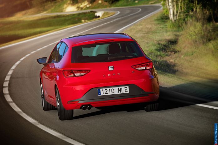 2013 Seat Leon - фотография 1 из 64