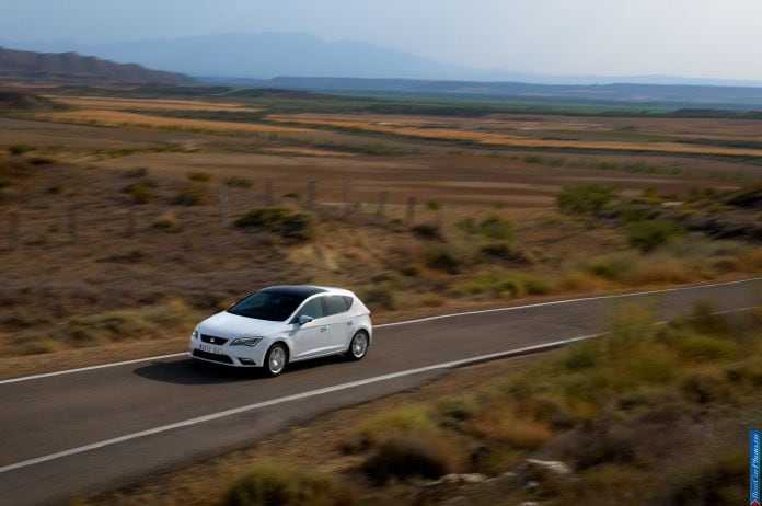 2013 Seat Leon - фотография 32 из 64
