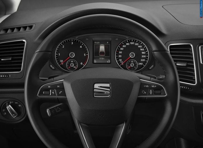 2015 Seat Alhambra - фотография 9 из 12