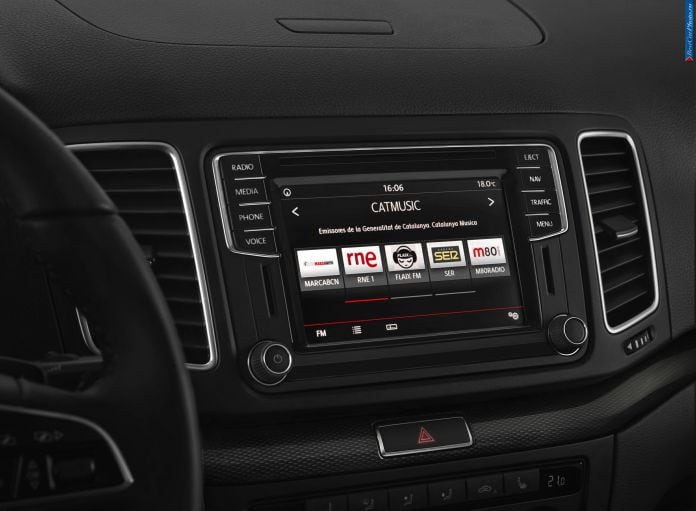 2015 Seat Alhambra - фотография 10 из 12