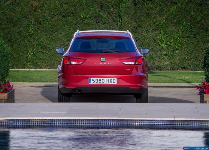 2015 Seat Leon ST 4drive - фотография 20 из 26