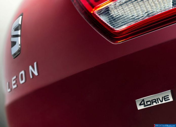 2015 Seat Leon ST 4drive - фотография 23 из 26