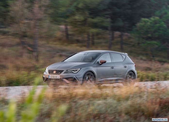 2018 Seat Leon Cupra R - фотография 10 из 44