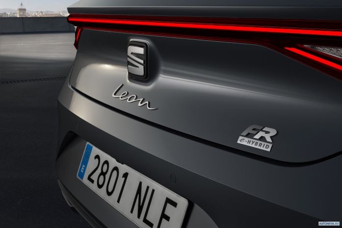 2020 Seat Leon FR eHybrid - фотография 4 из 5 2020 Seat Leon FR eHybrid - фотография 4 из 5