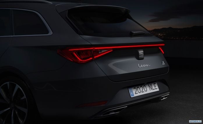 2020 Seat Leon Sportstourer FR eHybrid - фотография 14 из 14