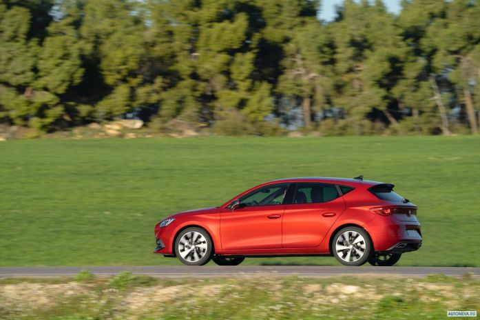 2020 Seat Leon FR - фотография 10 из 40