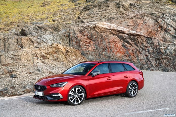 2020 Seat Leon Sportstourer FR - фотография 3 из 29