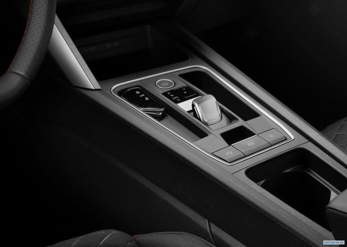 2020 Seat Leon Sportstourer FR - фотография 15 из 29 2020 Seat Leon Sportstourer FR - фотография 15 из 29