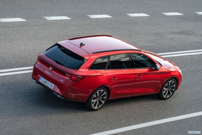 2020 Seat Leon Sportstourer FR - фотография 16 из 29